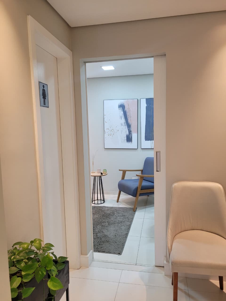 Detalhes acolhedores do consultório